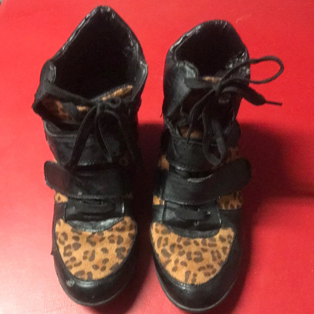 5-$20 bundle Sneaker wedge